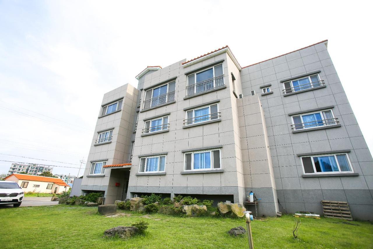 Haeneoul Villa Сеогвипо Екстериор снимка