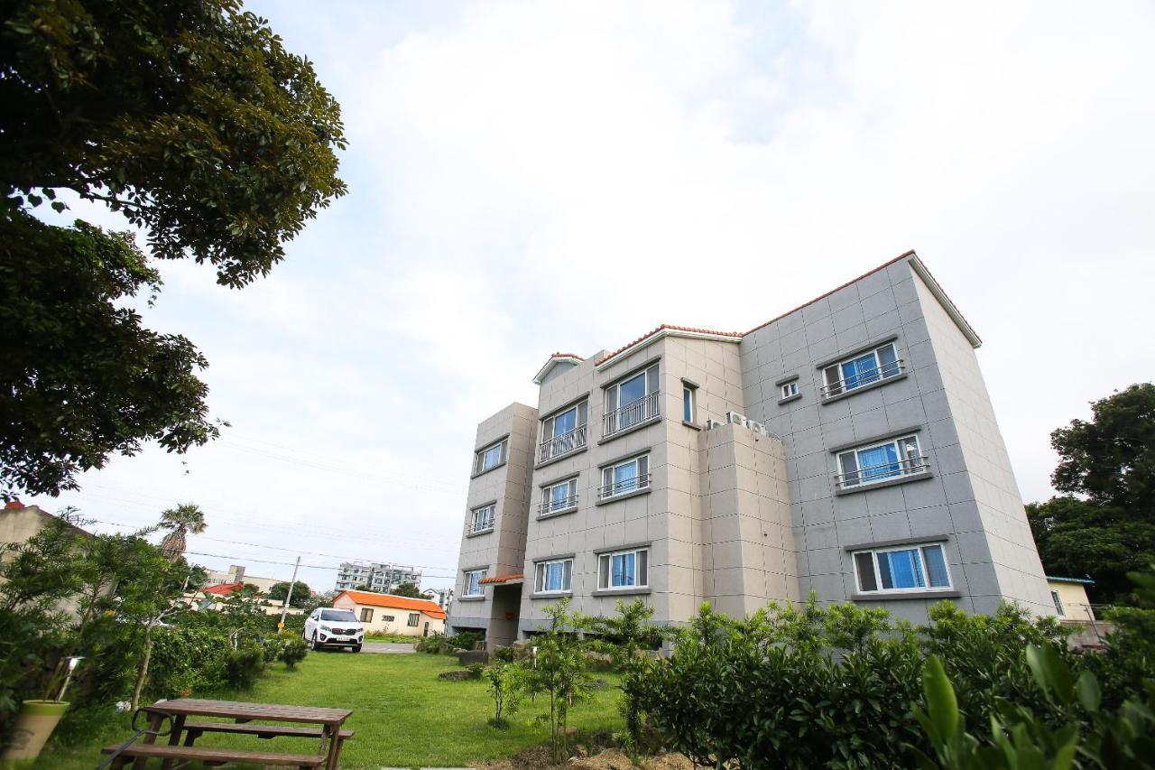 Haeneoul Villa Сеогвипо Екстериор снимка