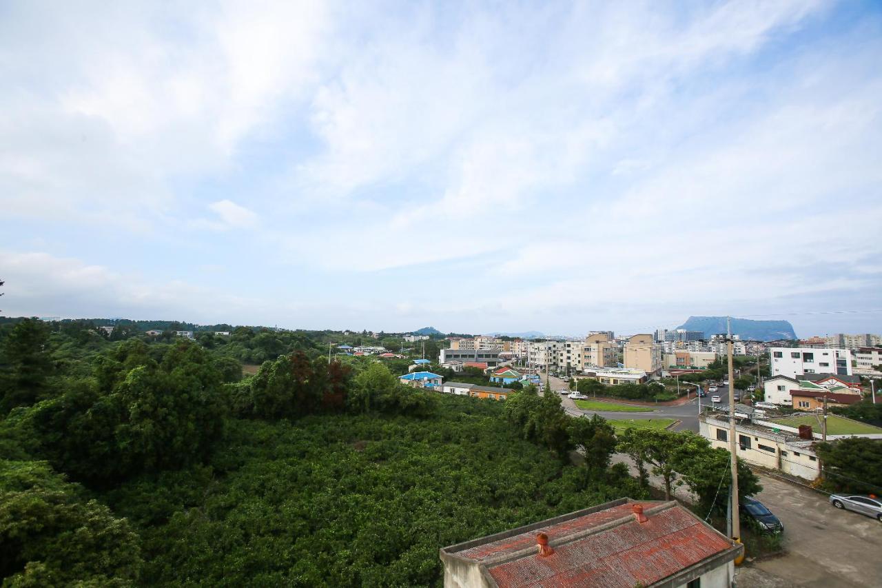 Haeneoul Villa Сеогвипо Екстериор снимка