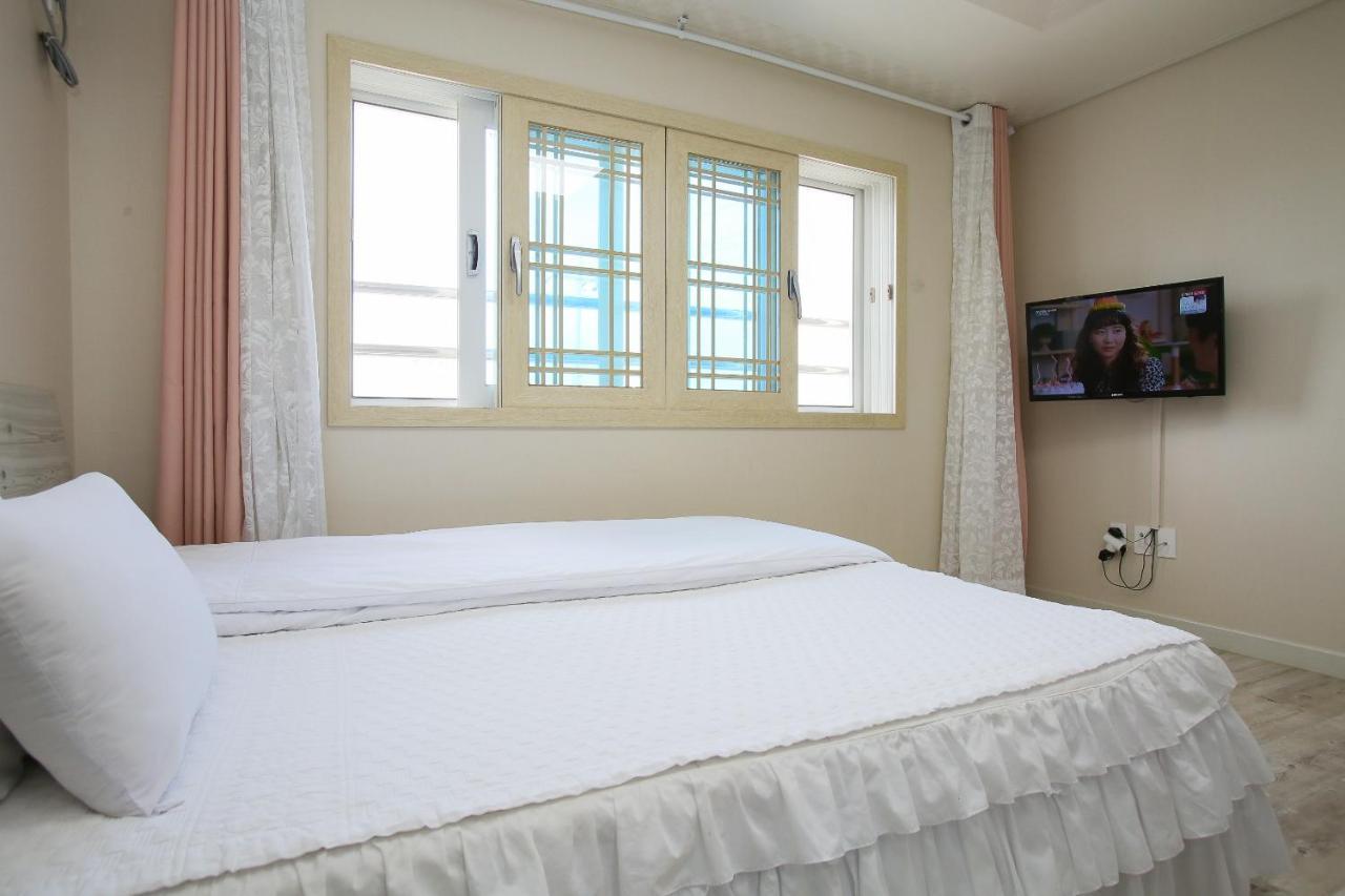 Haeneoul Villa Сеогвипо Екстериор снимка