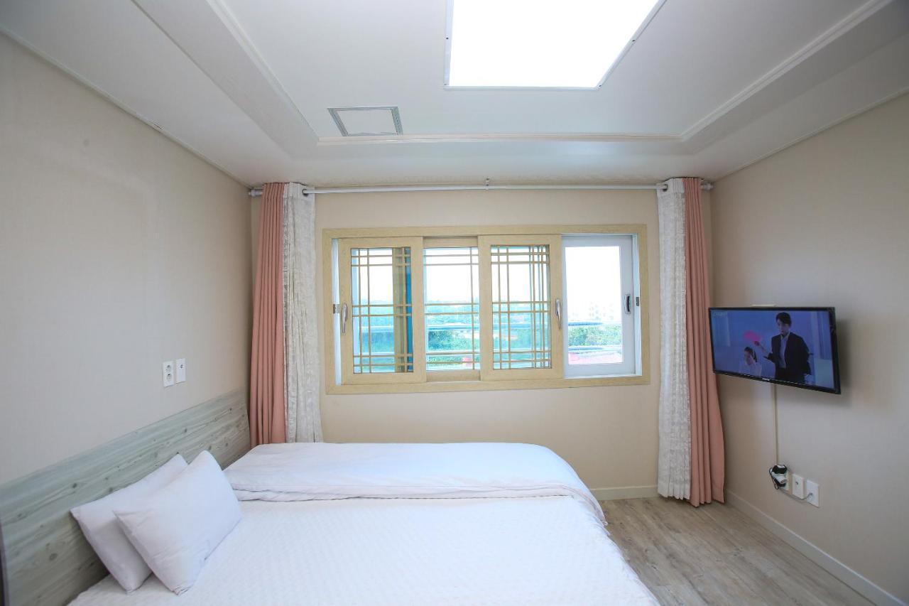 Haeneoul Villa Сеогвипо Екстериор снимка