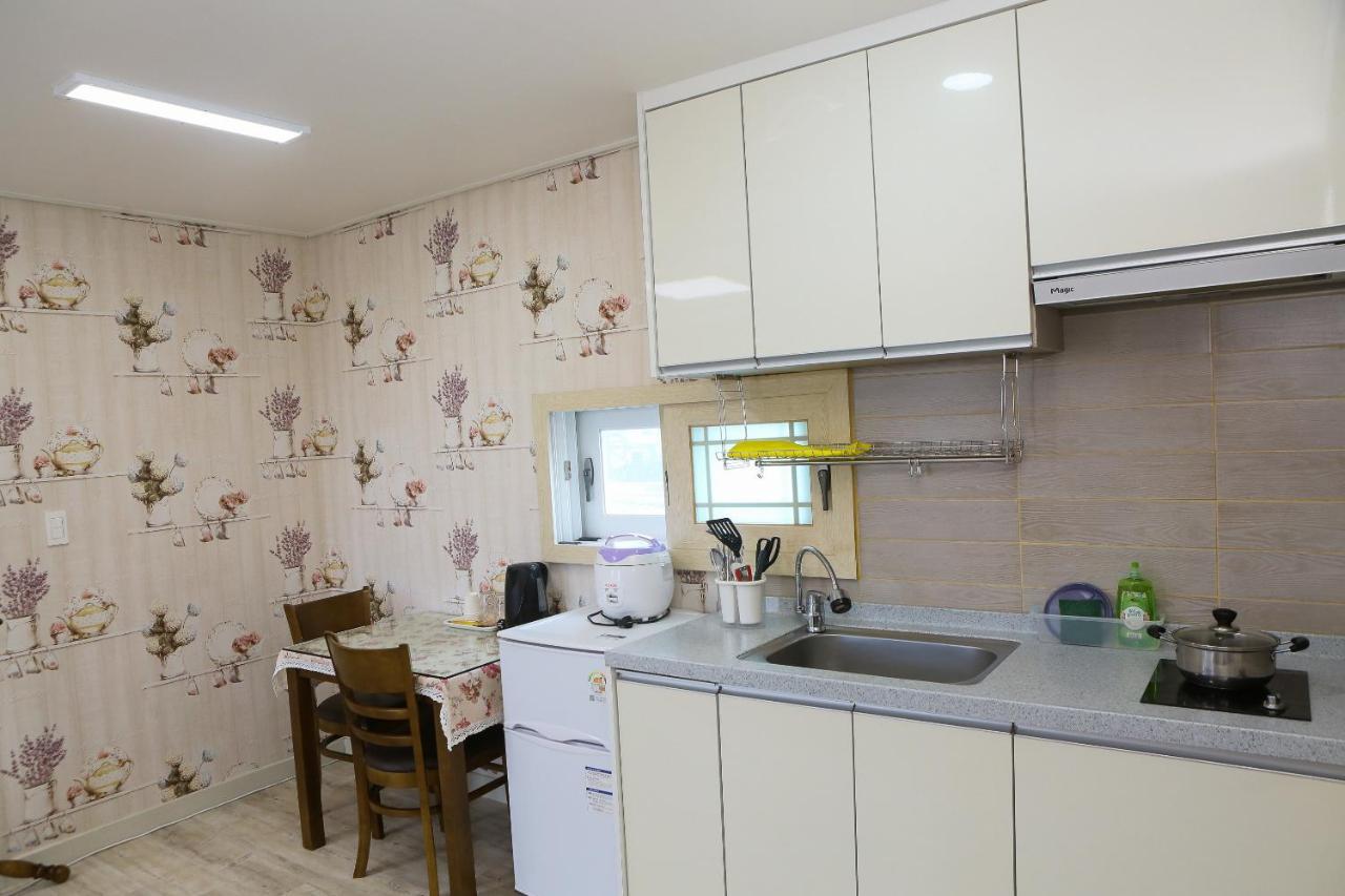 Haeneoul Villa Сеогвипо Екстериор снимка