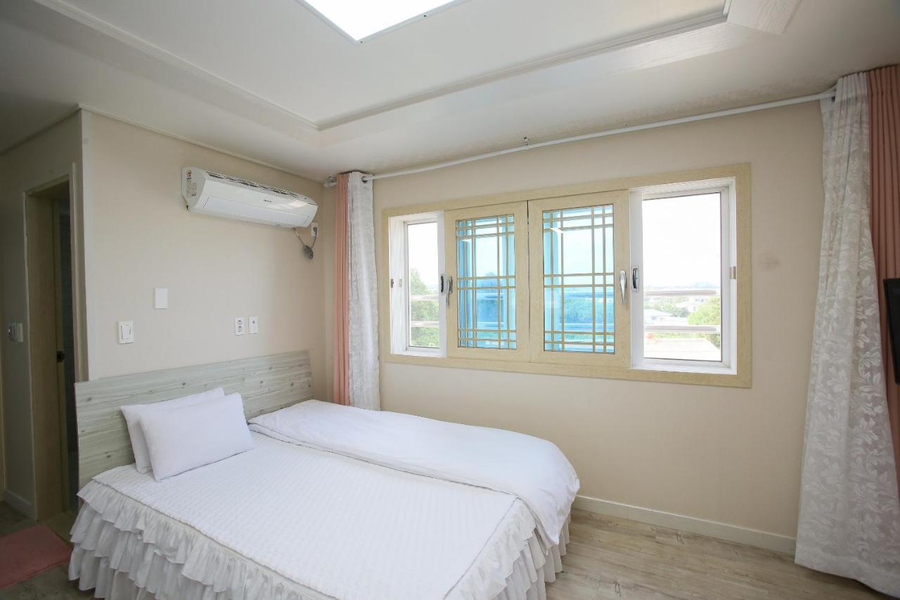 Haeneoul Villa Сеогвипо Екстериор снимка